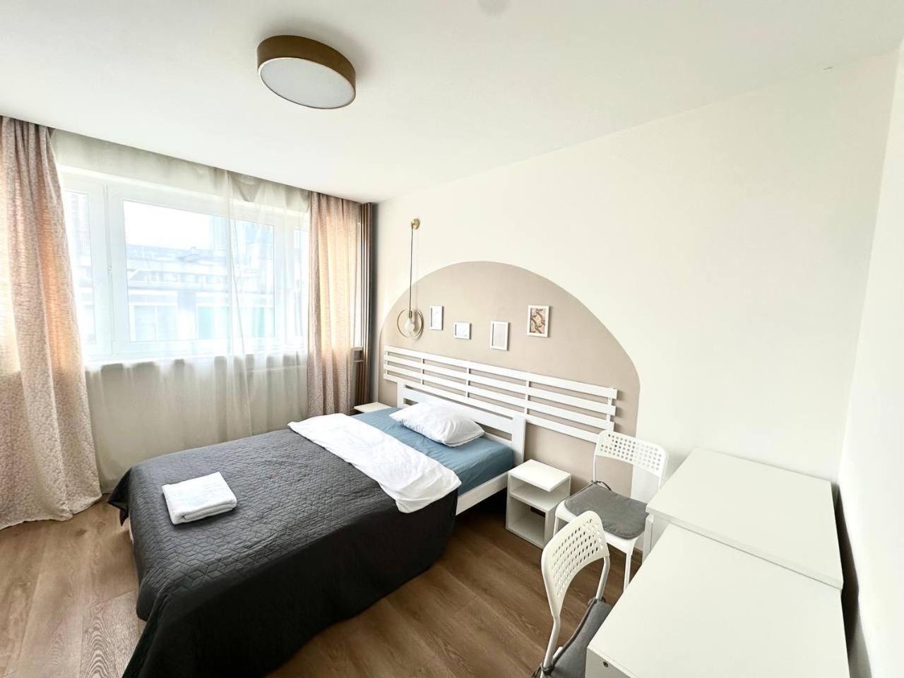 Butas Ohmyhome-zlota View Warsaw