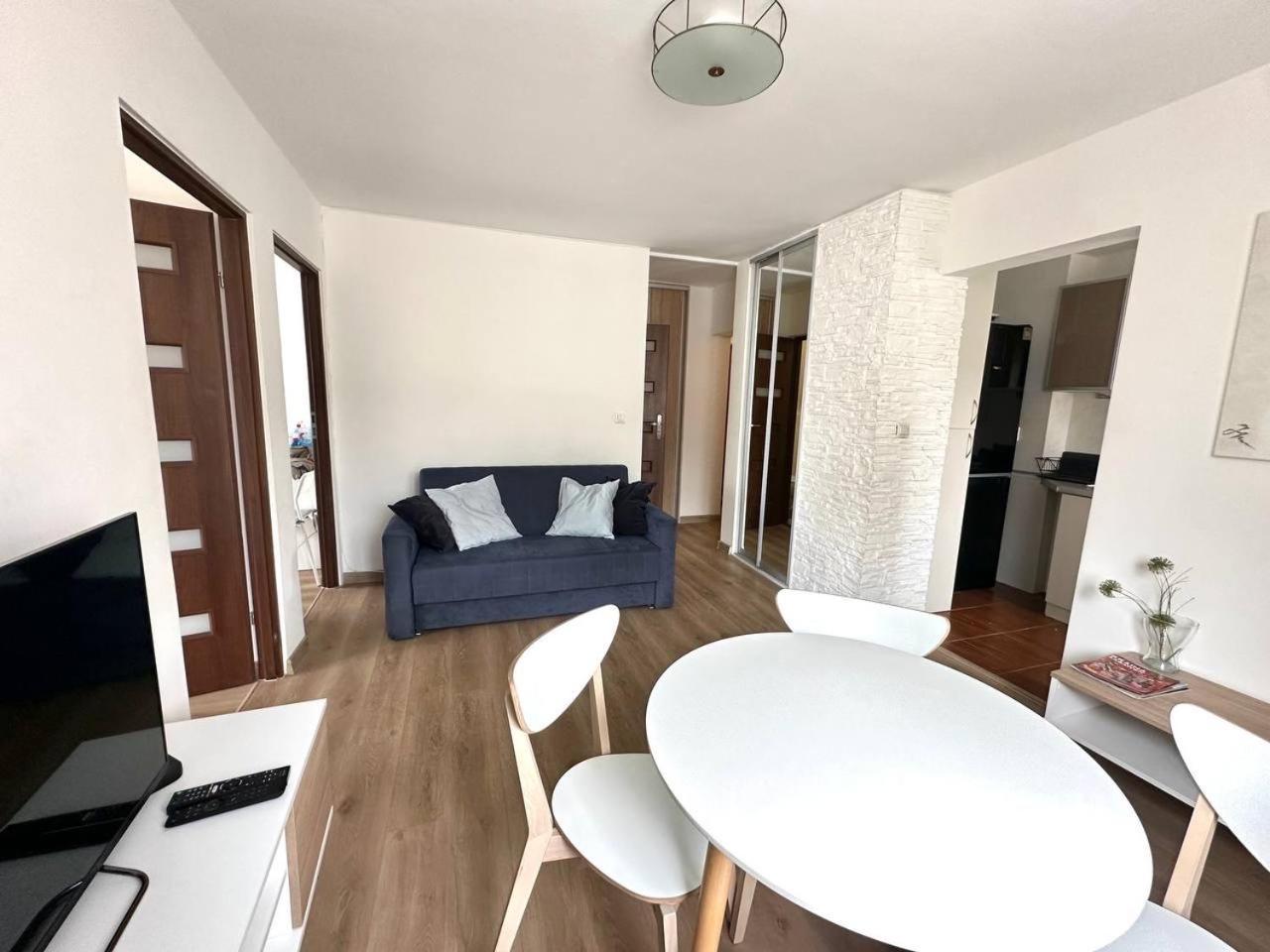 Ohmyhome-zlota View Butas Warsaw
